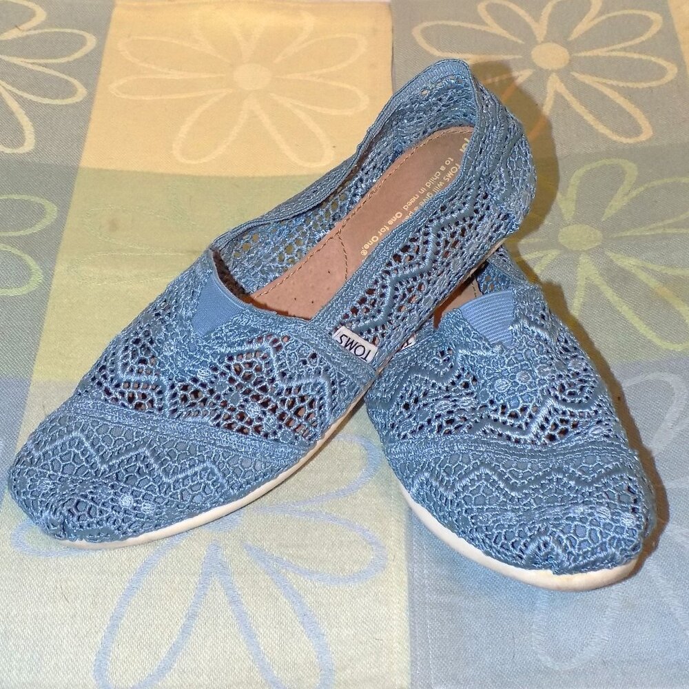 Size 6.5 Toms Alpargata  Moroccan Crochet Slip-In Blue Flats Shoes